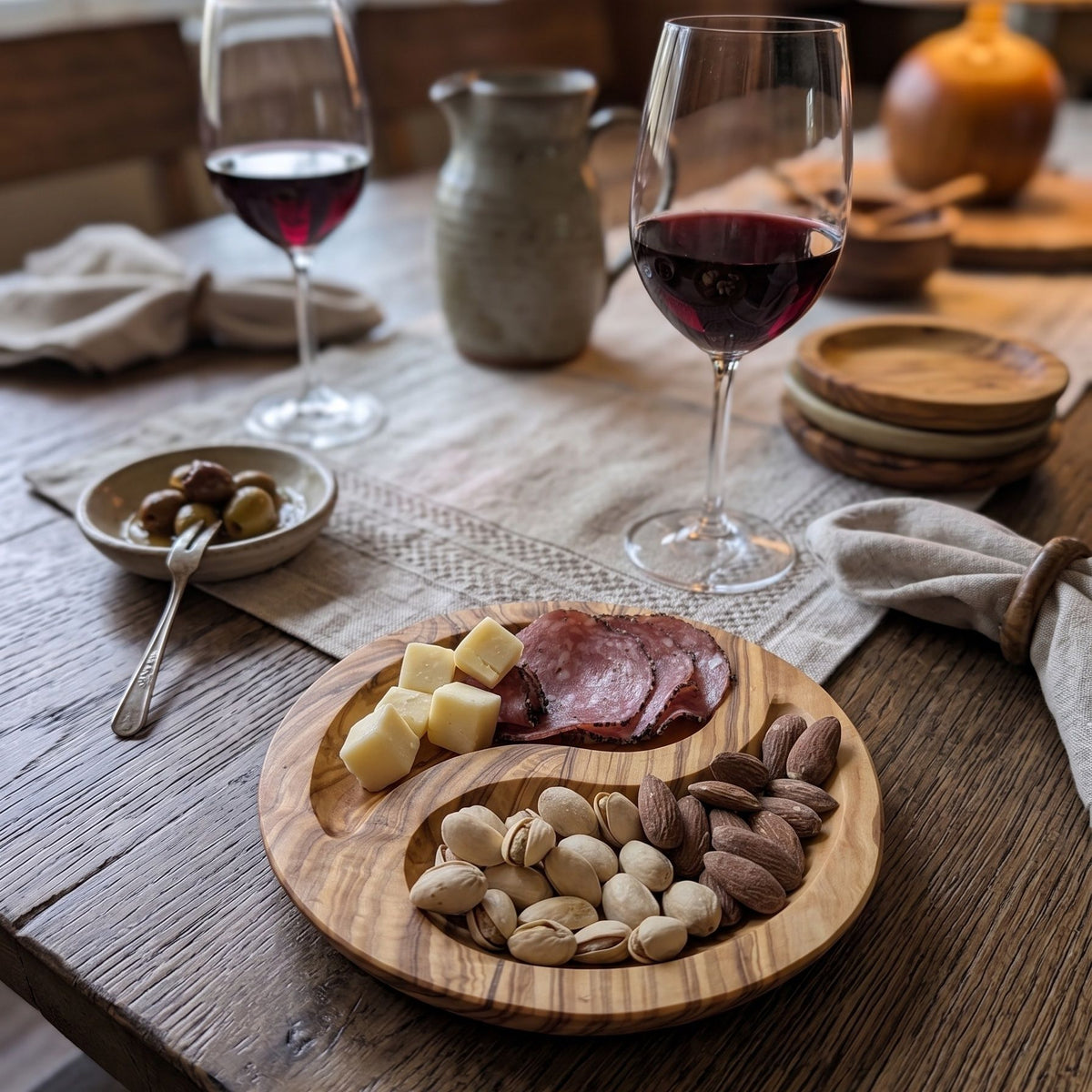 559342001